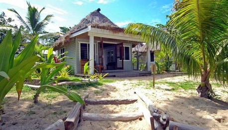 Blue Lagoon Beach Resort - Isole Fiji