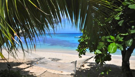 Blue Lagoon Beach Resort - Isole Fiji