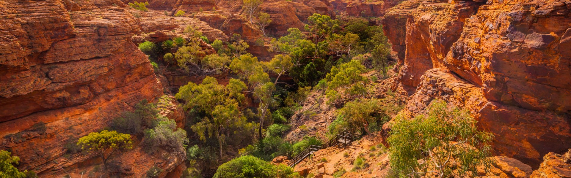 testata Ayers Rock in campo tendato