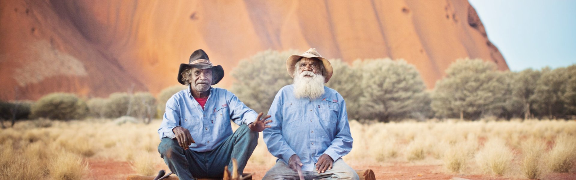 testata Ayers Rock e King Canyon in campo tendato