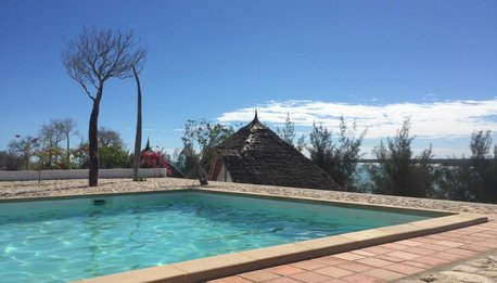 Salary Bay - Madagascar