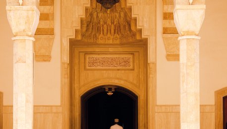 Sultan Taymoor Mosque main entrance